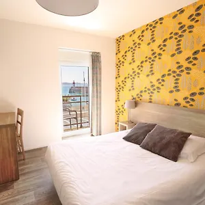 ** Hotel La Table De Jeanne - & Restaurant Francia